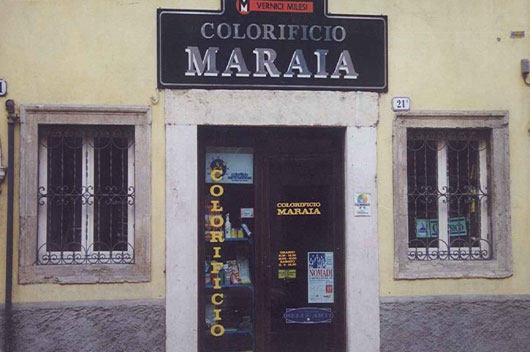 Il Colorificio Maraia viene fondato nel 1950 dal cav. Fernando Maraia nel centro di Verona in un locale di 100m².